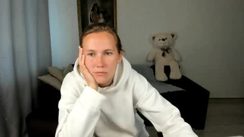 Snapshot of michellewoitsik chatting on 30, 5, 2026 Michelle online show from 30, 5, 2026