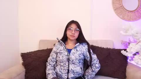 Snapshot of michellnight_ chatting on 18, 6, 2026 Michel online show from 18, 6, 2026