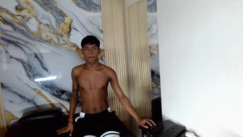 Mick storm online show from 27, 10, 2025