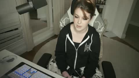 Snapshot of mickaelawest chatting on 13, 12, 2025 Mickaela West online show from 13, 12, 2025