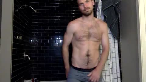 Snapshot of mickey_mic chatting on 28, 9, 2025 mickey_mic online show from 28, 9, 2025