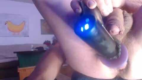 Snapshot of mickychops chatting on 16, 5, 2026 Micky Chops online show from 16, 5, 2026