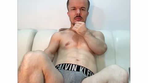 Aaron online show from 25, 9, 2025