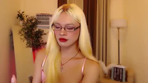Marie Antoinette online show from 13, 5, 2026