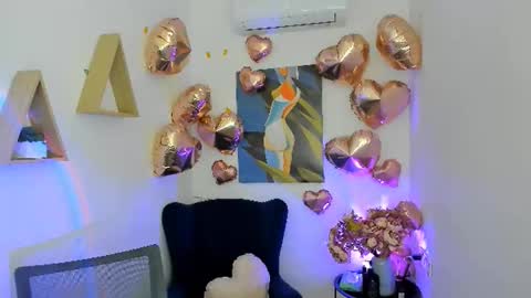 Snapshot of midnighteaura chatting on 5, 2, 2026 midnighteaura online show from 5, 2, 2026