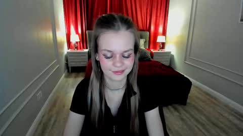 midnighteaura online show from 18, 3, 2026