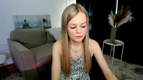 Snapshot of midnighteaura chatting on 10, 5, 2026 midnighteaura online show from 10, 5, 2026