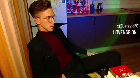 Snapshot of midnighter__ chatting on 22, 9, 2025 Alexey or just Alex online show from 22, 9, 2025