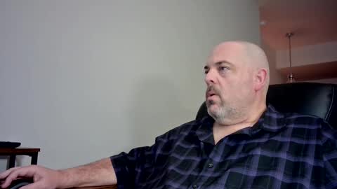 Snapshot of midnightmoonlight777 chatting on 17, 11, 2025 midnightmoonlight777 online show from 17, 11, 2025