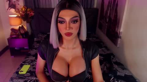 Snapshot of midnightscentxx chatting on 17, 1, 2025 KATE online show from 17, 1, 2025