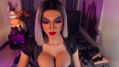 Snapshot of midnightscentxx chatting on 19, 1, 2025 KATE online show from 19, 1, 2025