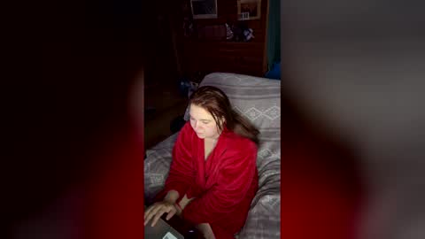Snapshot of midnightsun0927 chatting on 11, 4, 2026 MidnightSun online show from 11, 4, 2026