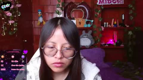 Snapshot of midoriquinn chatting on 11, 11, 2025 Midori 7u7 online show from 11, 11, 2025