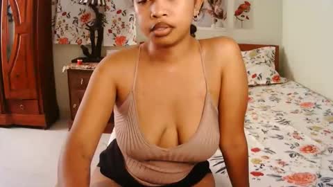 Snapshot of miel_07 chatting on 29, 4, 2026 miel_07 online show from 29, 4, 2026