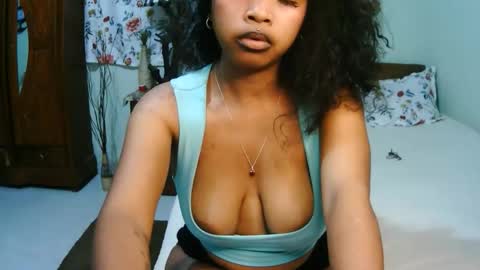 Snapshot of miel_07 chatting on 16, 5, 2026 miel_07 online show from 16, 5, 2026