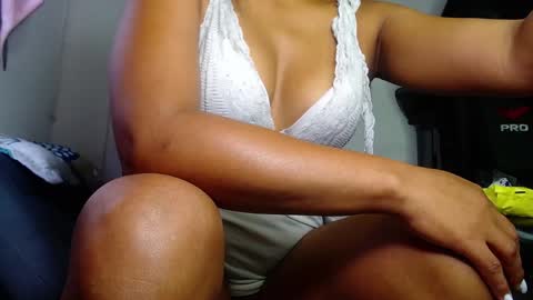 Snapshot of mielsquirt chatting on 2, 2, 2025 mielsquirt online show from 2, 2, 2025