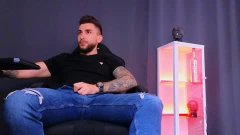 MightyAaron online show from 17, 2, 2025