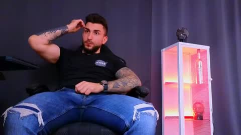 MightyAaron online show from 7, 3, 2025