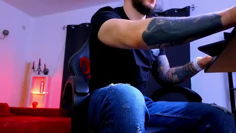 Snapshot of mightyaaron chatting on 31, 5, 2026 MightyAaron online show from 31, 5, 2026