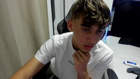 Snapshot of miguel_hz chatting on 17, 5, 2026 Miguel Hernandez online show from 17, 5, 2026