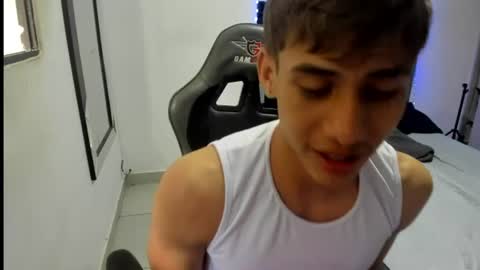 Snapshot of miguel_hz chatting on 28, 7, 2026 Miguel Hernandez online show from 28, 7, 2026