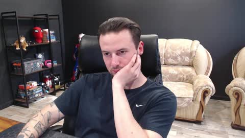 Misha Winchester online show from 4, 4, 2026