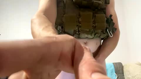 Snapshot of mihc1117 chatting on 21, 10, 2025 CoolFlow online show from 21, 10, 2025