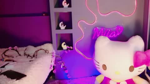   online show from 2, 4, 2026