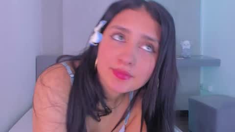 Mia online show from 23, 10, 2025