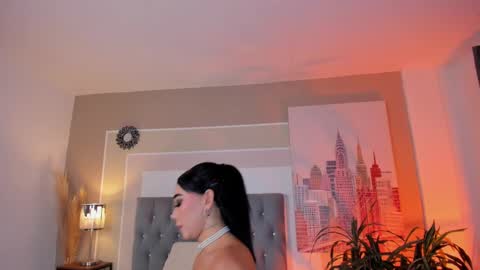 Snapshot of miia_smiith02 chatting on 15, 12, 2024 luisa online show from 15, 12, 2024