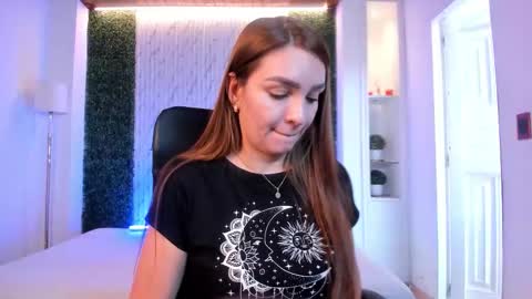 Miia 3 online show from 20, 10, 2025