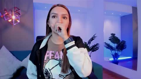 Miia 3 online show from 21, 2, 2026