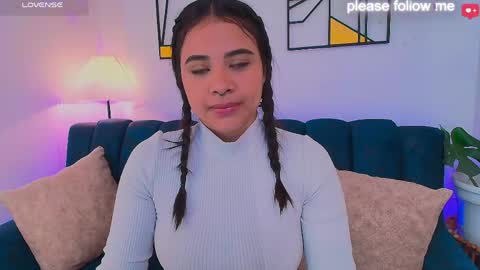 Snapshot of miiaa7_ chatting on 29, 4, 2026 Ma is my name I invite you to check out my wish list for my birthday online show from 29, 4, 2026