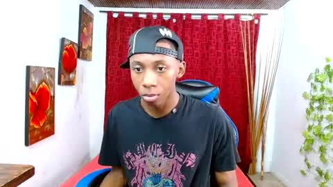 Snapshot of miilo18 chatting on 28, 5, 2026 milo online show from 28, 5, 2026