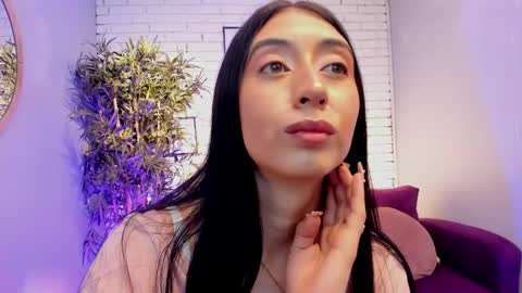 miilu  online show from 6, 3, 2025