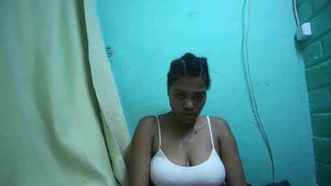 Snapshot of miinah chatting on 29, 4, 2026 miinah online show from 29, 4, 2026