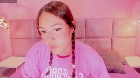 Snapshot of miiss_emmy chatting on 8, 10, 2025 Emmy online show from 8, 10, 2025