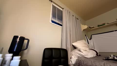 mik138 online show from 10, 2, 2026