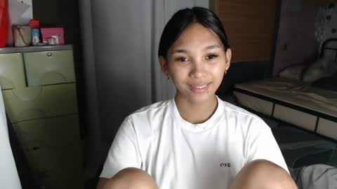 Snapshot of mika_cora chatting on 28, 6, 2026 MIKA online show from 28, 6, 2026
