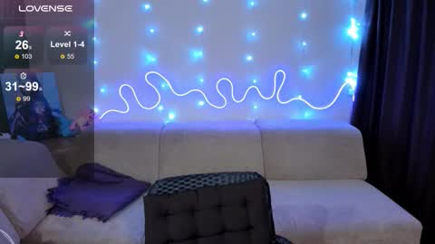 Mika online show from 21, 12, 2025