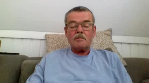 Snapshot of mikael42 chatting on 8, 8, 2026 mikael42 online show from 8, 8, 2026