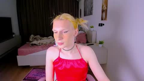 mikaella_nicole online show from 22, 6, 2026