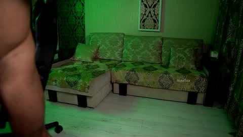 Snapshot of mike0xx chatting on 30, 11, 2025 mike0xx online show from 30, 11, 2025