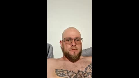 Snapshot of mike198989997 chatting on 6, 4, 2026 mike198989997 online show from 6, 4, 2026