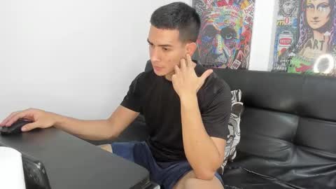 Snapshot of mike3xxx chatting on 20, 9, 2025 mike3xxx online show from 20, 9, 2025