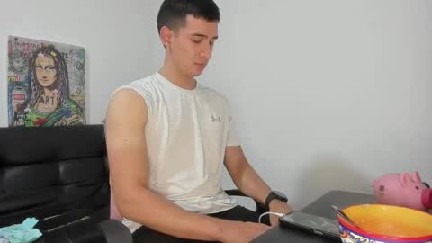 mike3xxx online show from 13, 11, 2025