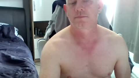 Snapshot of mike454084 chatting on 7, 7, 2026 mike454084 online show from 7, 7, 2026