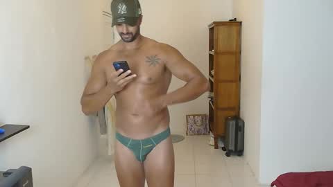 Snapshot of mike4fun99 chatting on 12, 1, 2026 mike online show from 12, 1, 2026