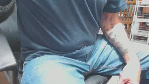 Snapshot of mike694fun chatting on 12, 12, 2024 mike694fun online show from 12, 12, 2024