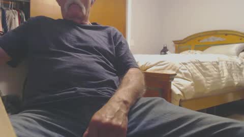 Snapshot of mike694fun chatting on 27, 2, 2025 mike694fun online show from 27, 2, 2025